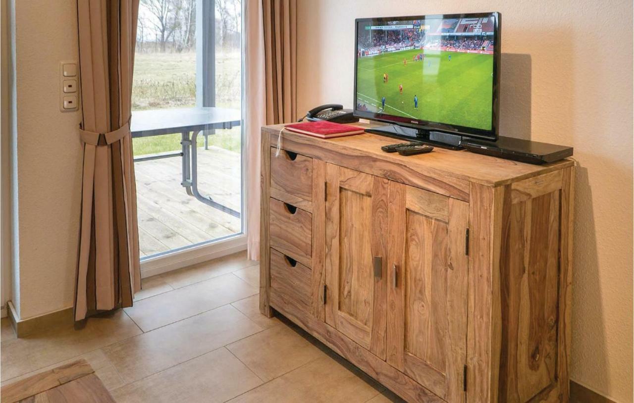 Beautiful Apartment In Rechlin With Sauna ภายนอก รูปภาพ